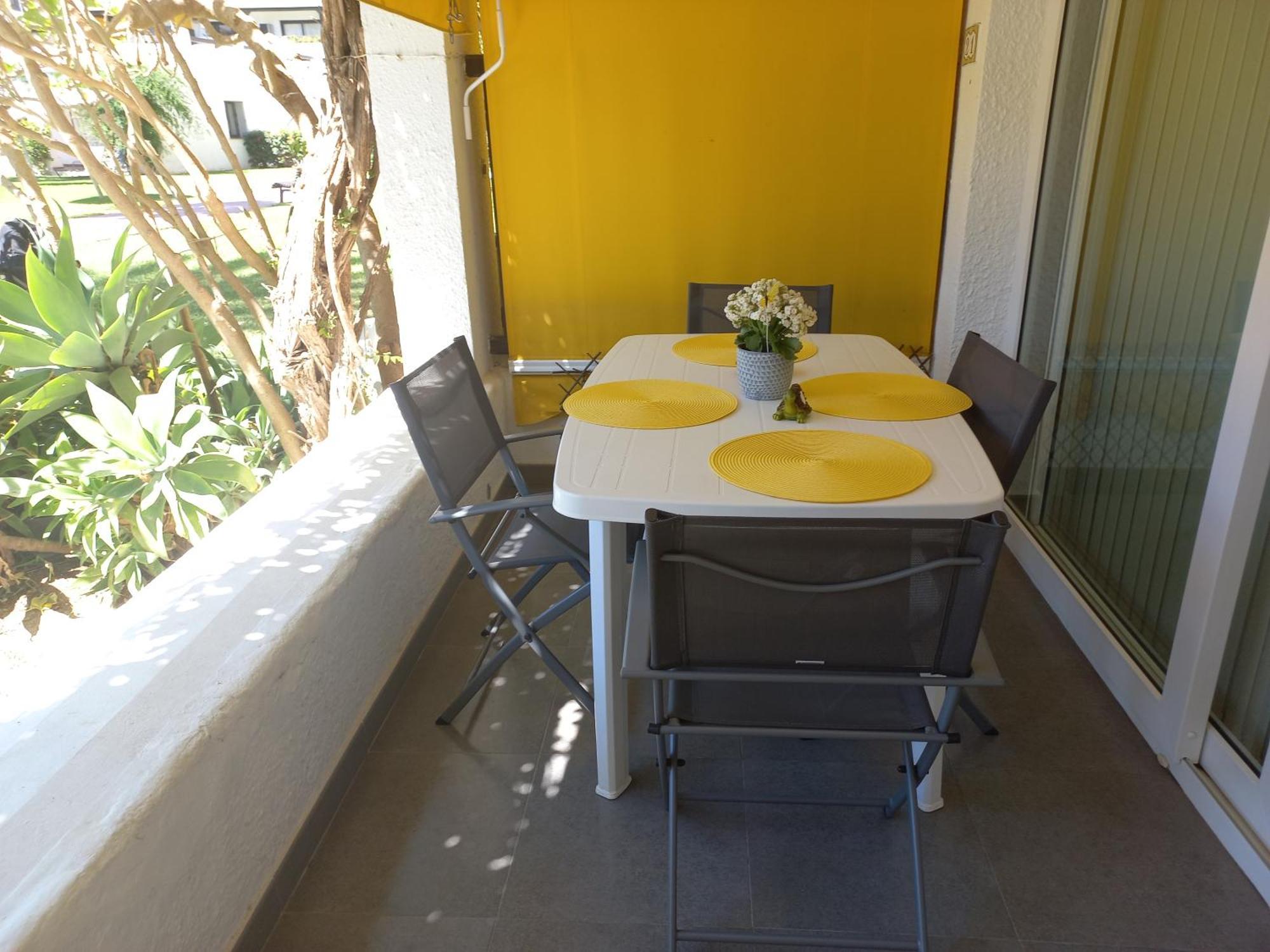 Apartemen Milla De Oro/ Golden Mille *